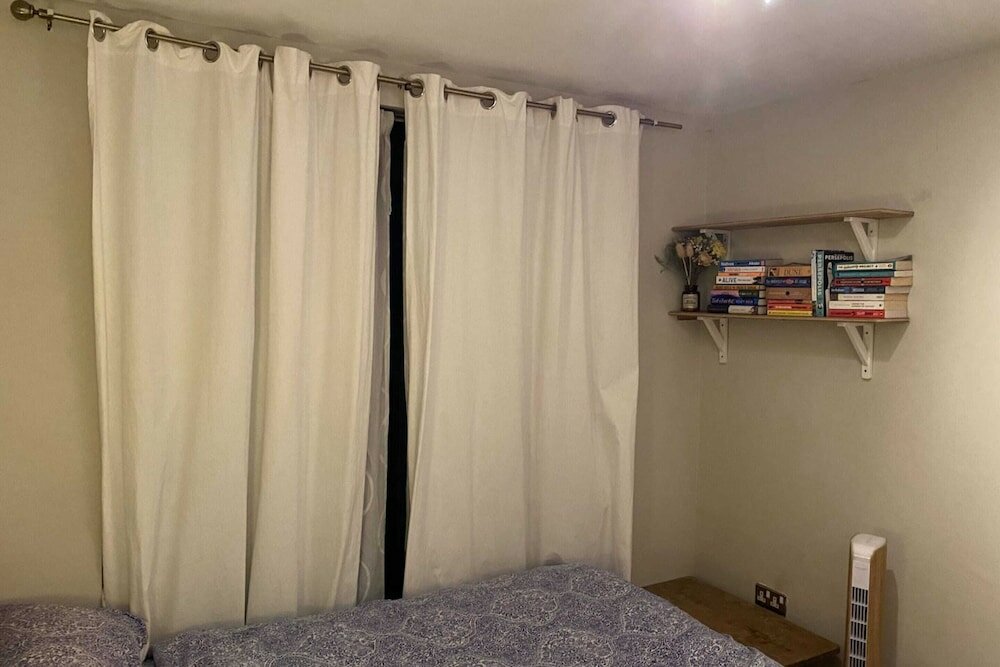 Фото Homely 1 Bedroom Apartment in South East London