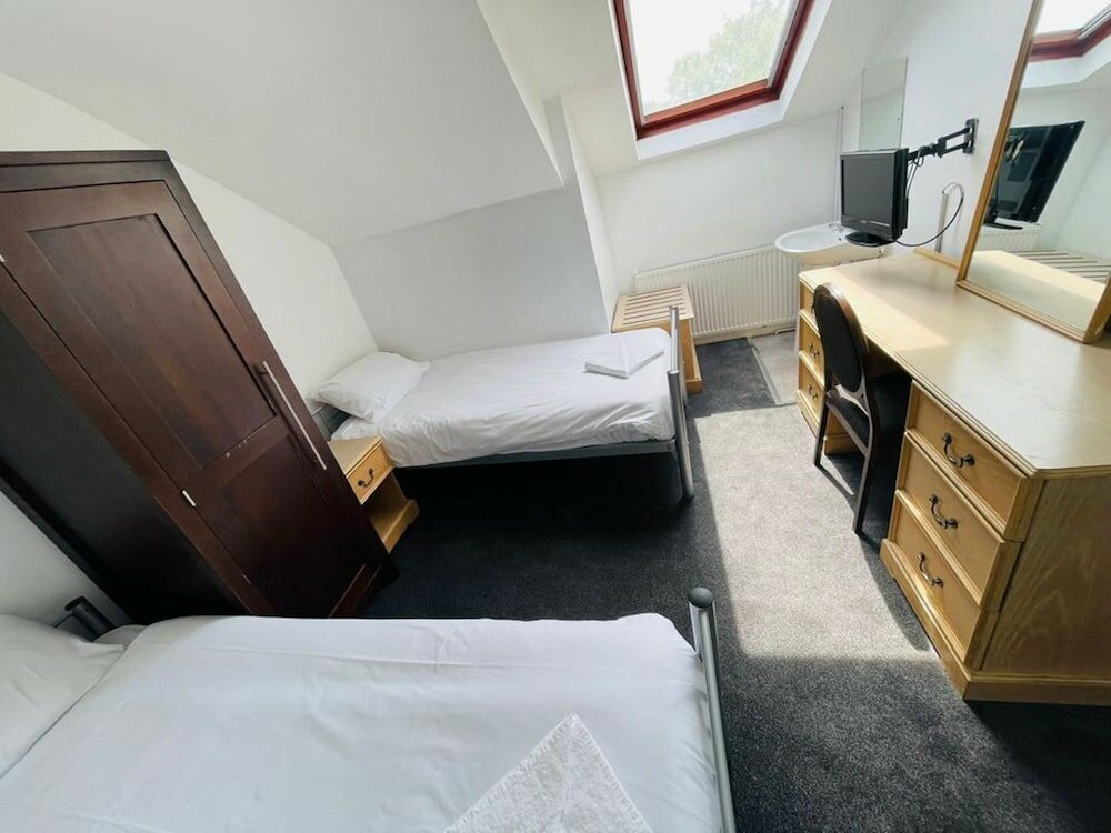 Фото Oyo National Hotel