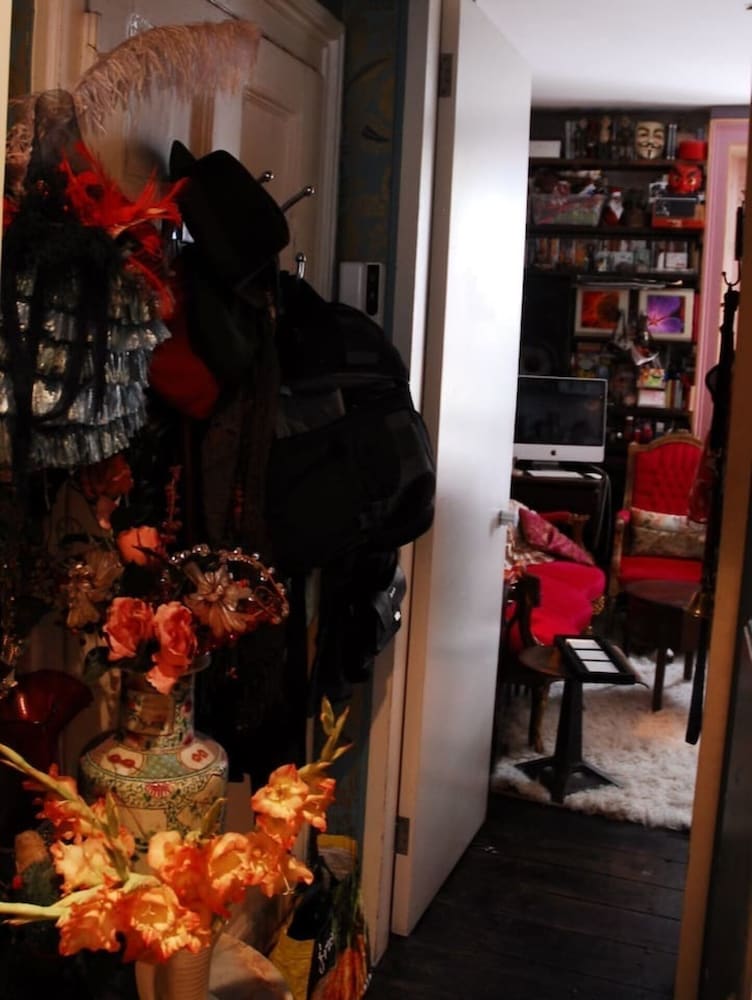 Фото Boutique Bijoux Garden Flat in Vibrant Oval