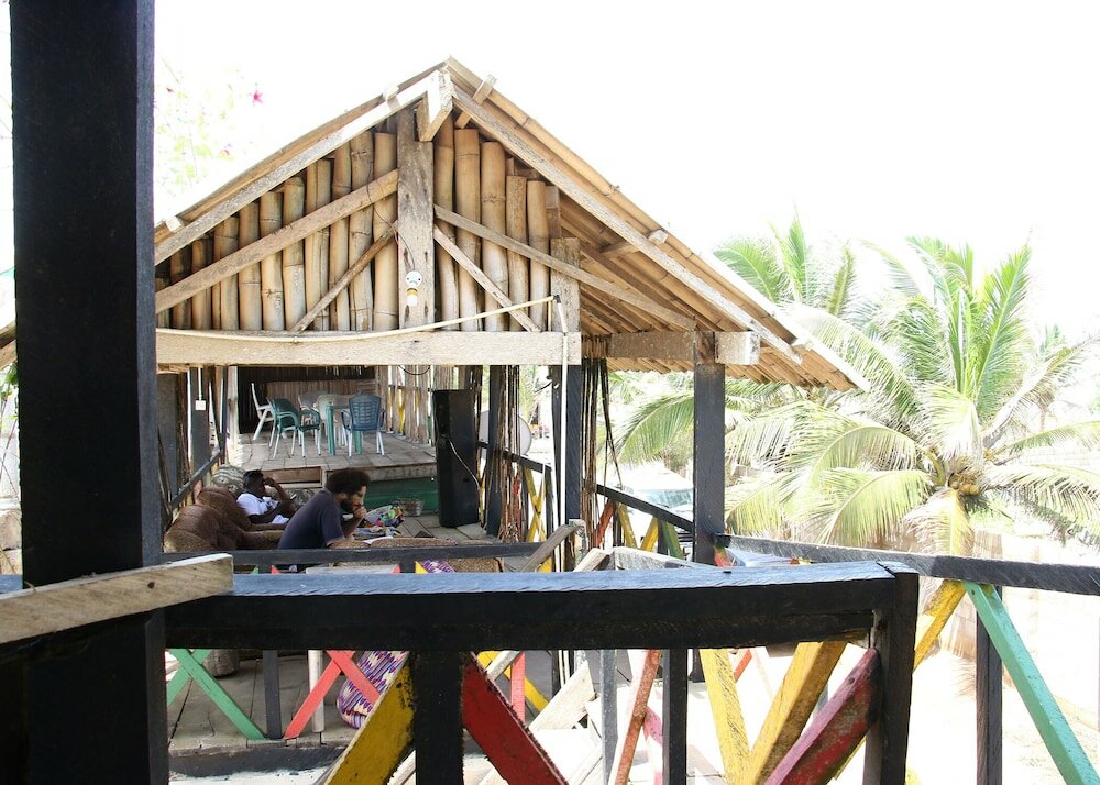 Фото Akomapa Village