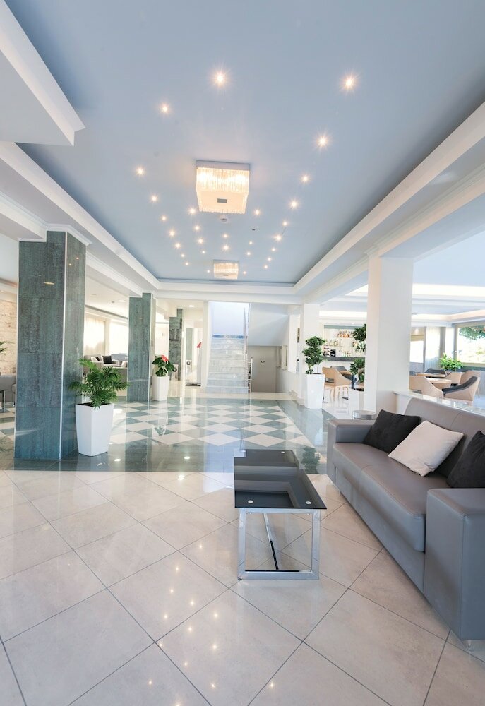 Фото Achilleas Beach Hotel