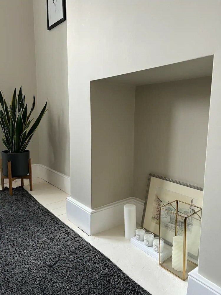 Фото Gorgeous 3 Bedroom Home in Quaint Southfields