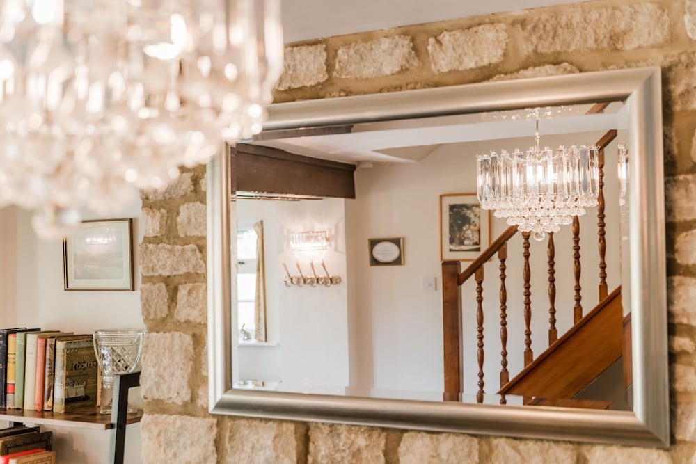 Фото Stunning 2-bed Cottage in Fordwells