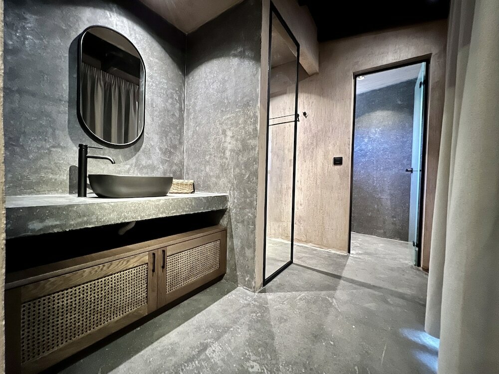 Фото Psamathi L&t