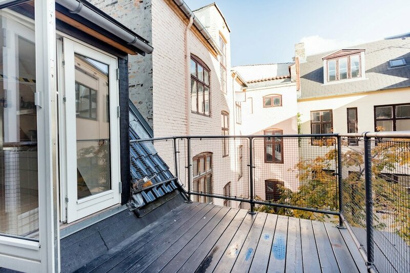 Гостиница Dinesen Collection Two-Story Condos by Nyhavn Harbour