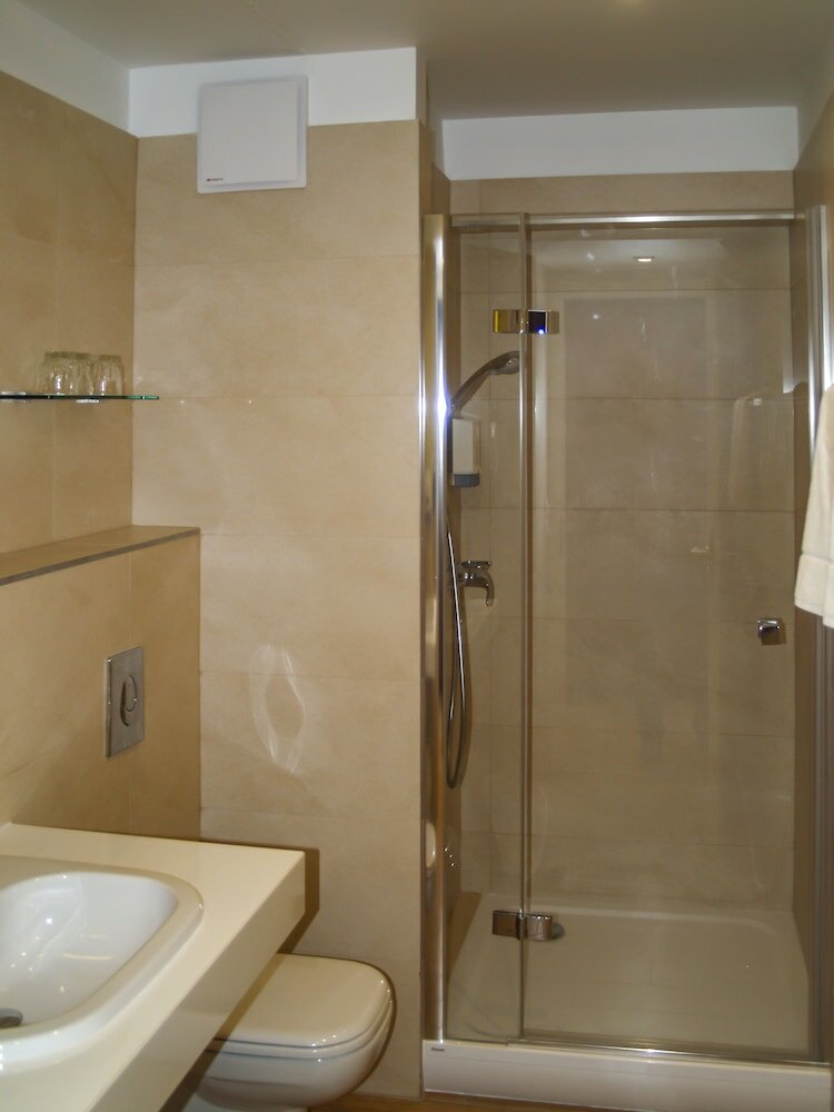 Фото Világos Hotel Balatonvilágos