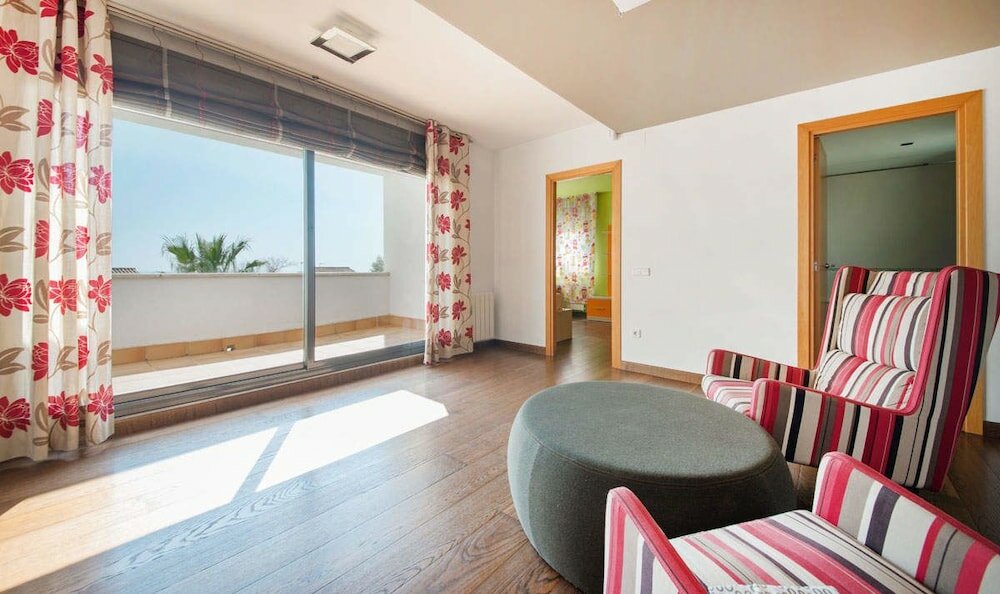 Фото Villa Déjà Vu with stunning sea views