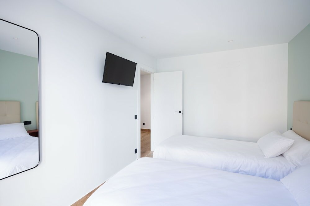 Фото Apartamentos Congreso Parking Gratuito