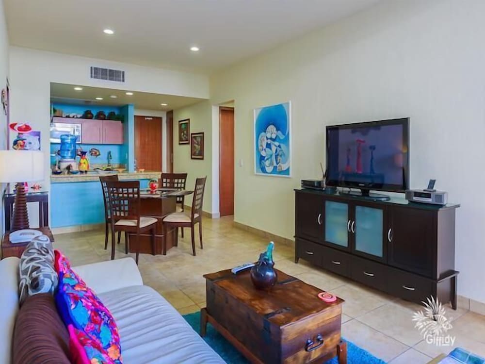 Фото Ixchel - Ground Floor One Bedroom Suite 2108