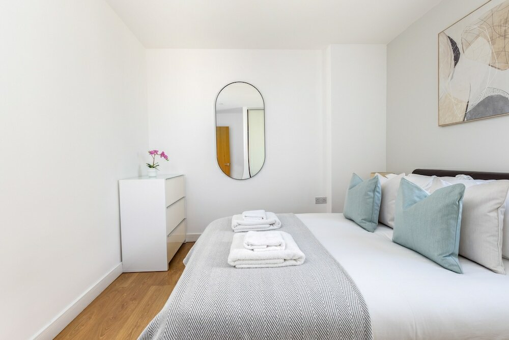 Фото The Bow Apartment