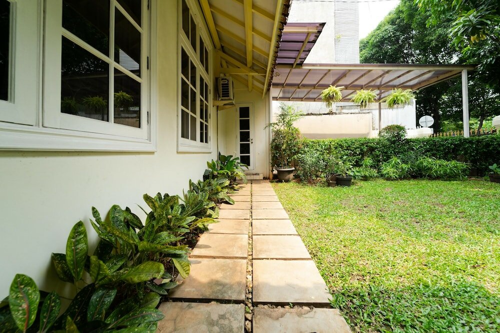 Фото KoolKost Female Syariah near Rs. Bhayangkara Pondok Pinang