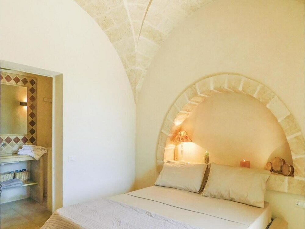 Фото Li Fani Luxe Pool Stone House