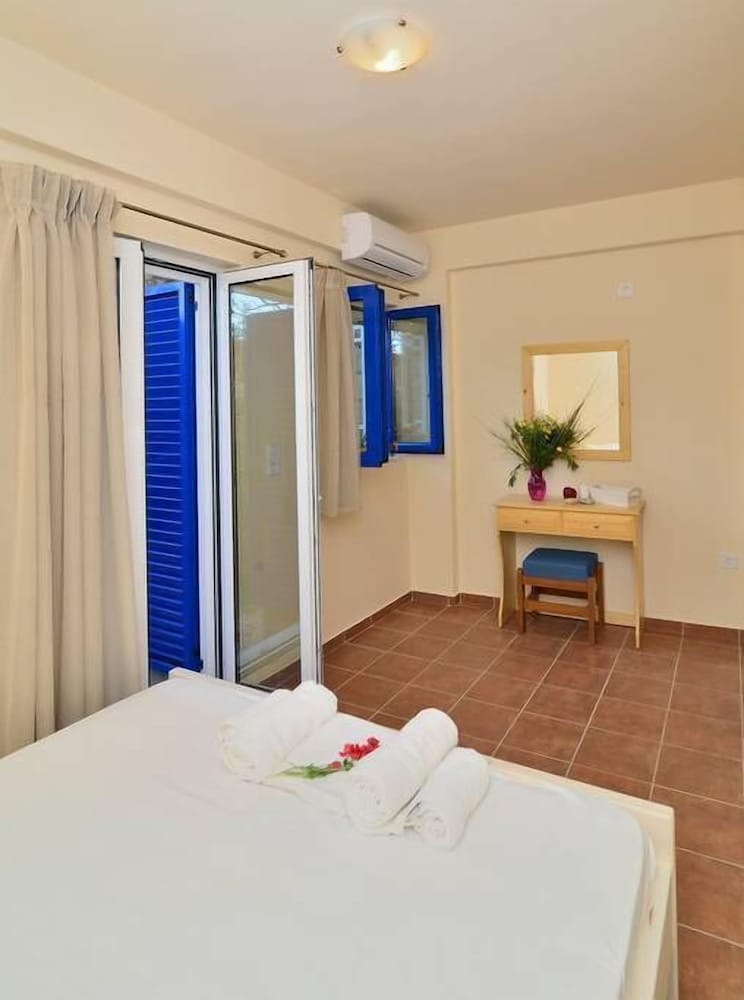 Фото Themis Stone Villa