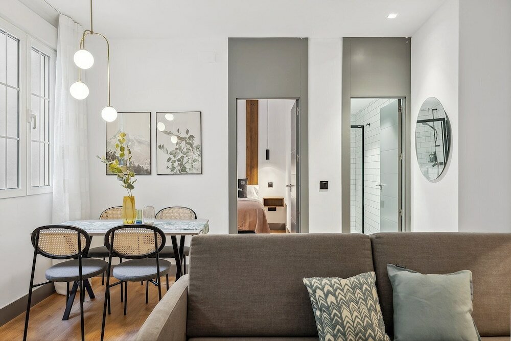 Фото Limehome Madrid Calle de Santa Ana