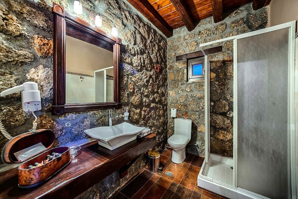 Фото Pera Alonia Guest House