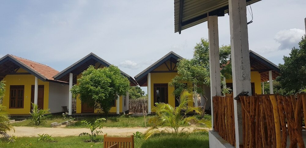 Фото Exotic Beach Hotel