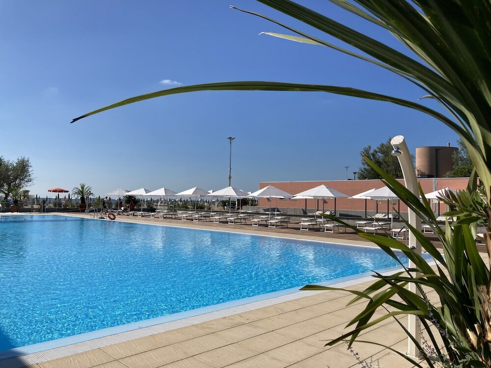 Фото Oasis Lagoon