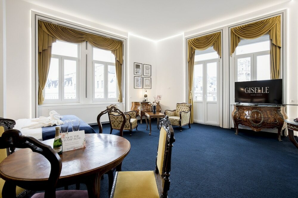 Фото Giselle Vintage Doubles