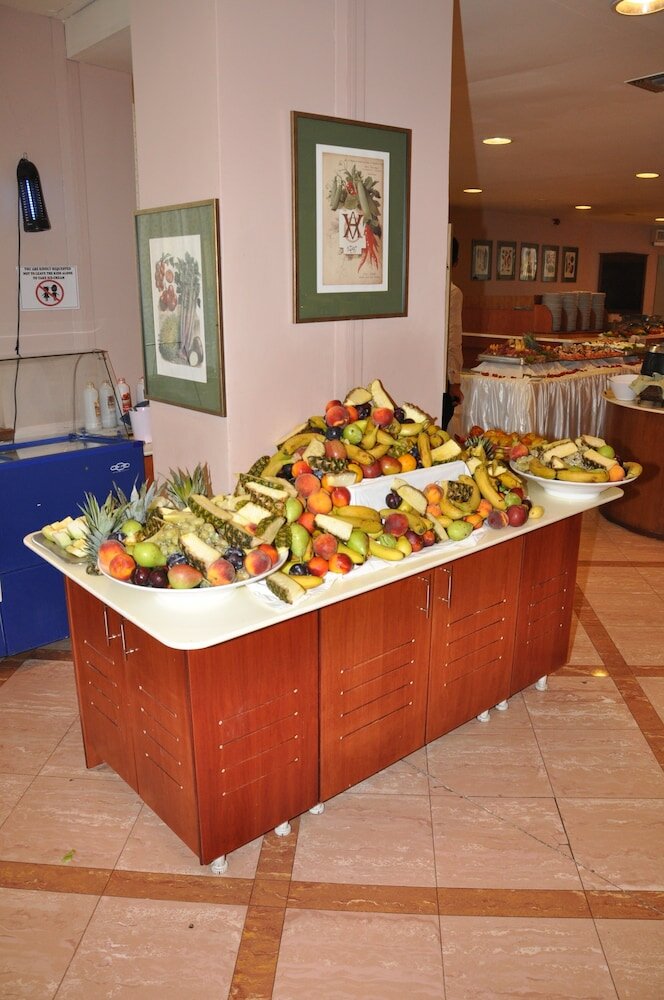 Фото Sovereign Beach Hotel - All Inclusive