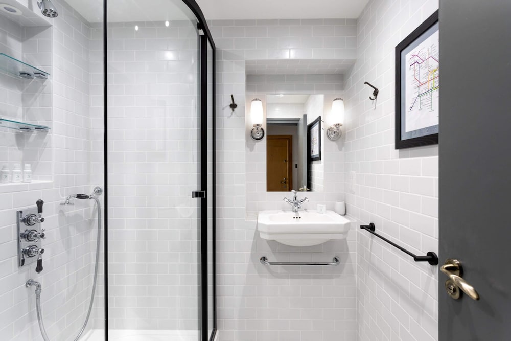 Фото Classy Notting Hill Nest