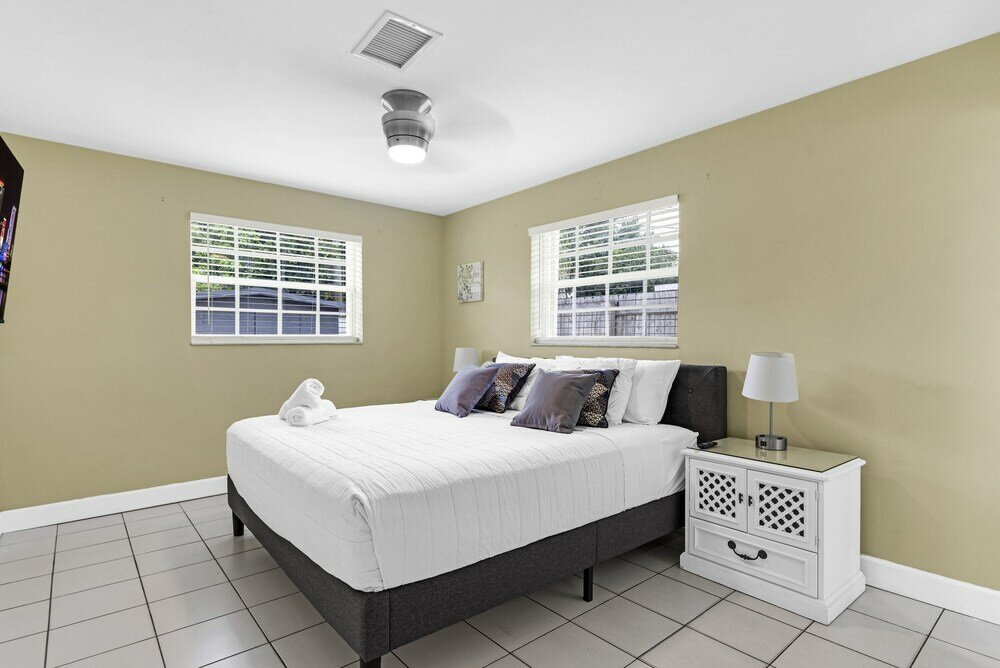 Фото Dania Hills w Pool 10 min to Beach