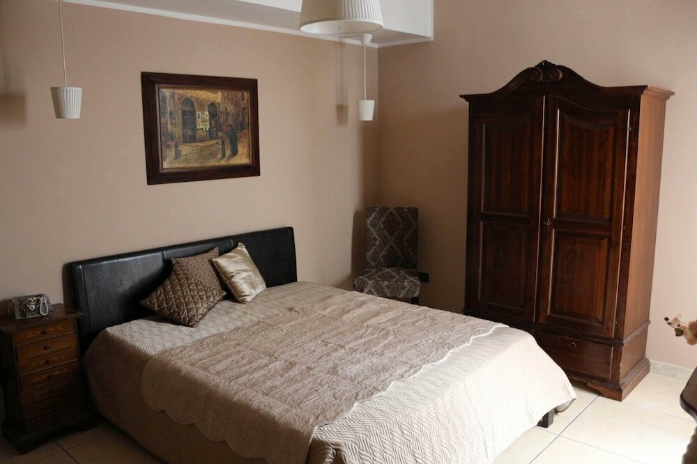 Фото Ohana Bed and Breakfast