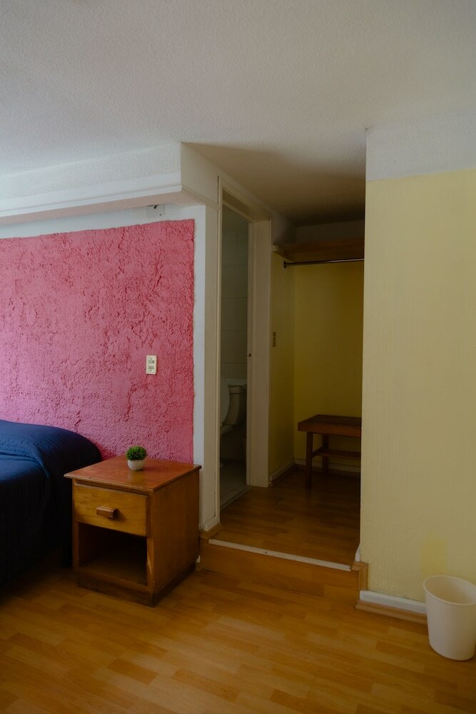 Фото Hotel Zacatecas Courts