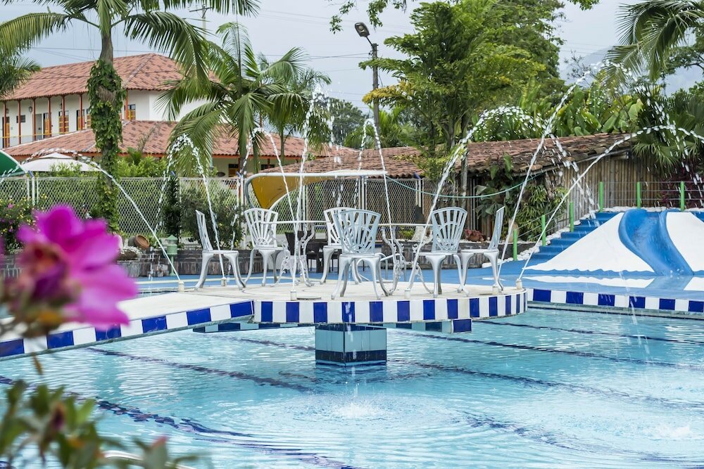 Фото On Vacation Karlaká