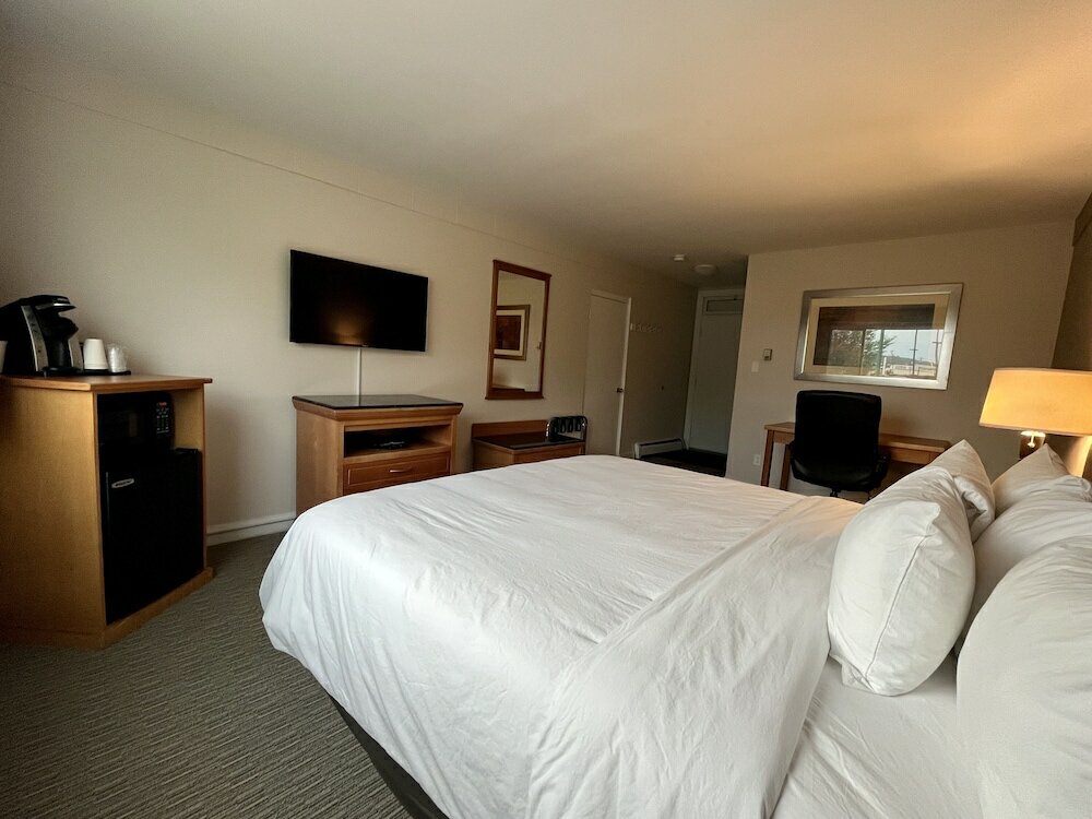 Фото Anavada Inn & Suites - Prince George