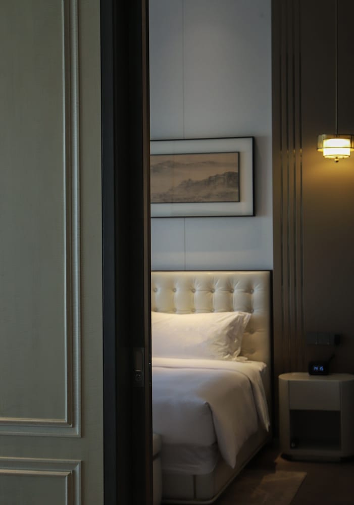 Фото Holiday Inn Zhengzhou, an Ihg Hotel