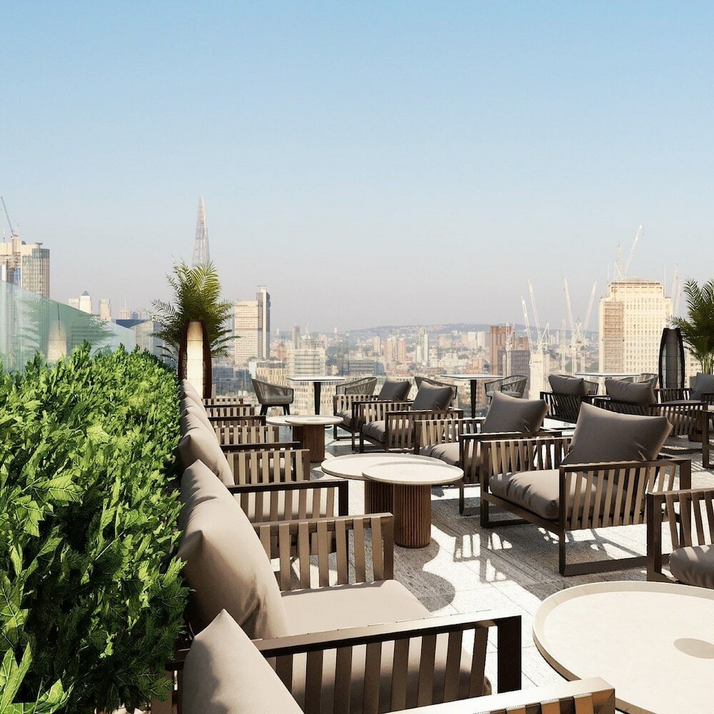 Фото Awaken Danang Hotel