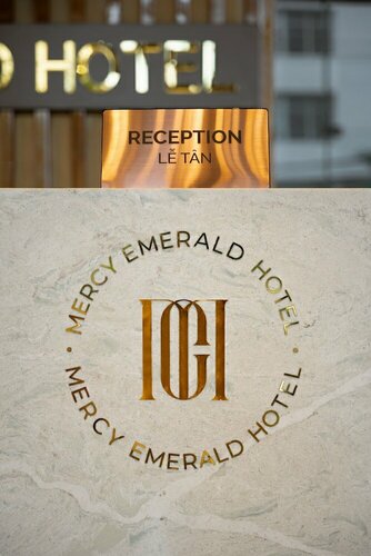 Гостиница Mercy Emerald Hotel в Дананге