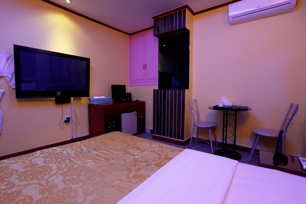 Фото Sungshin University Station Galaxy2