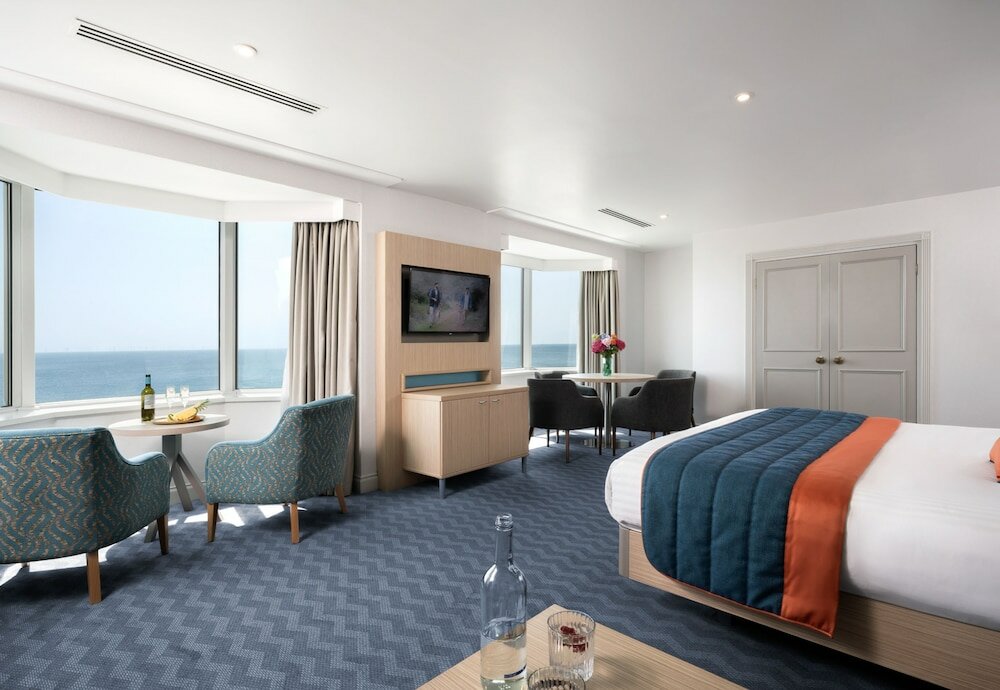 Фото Leonardo Royal Hotel Brighton Waterfront - Formerly Jurys Inn