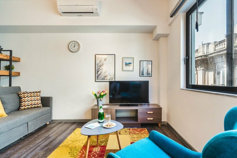 Гостиница Sanders Home Suites - Pleasant Downtown Studio в Афинах