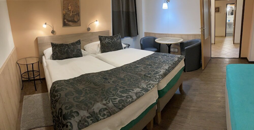 Фото Mila Apartments