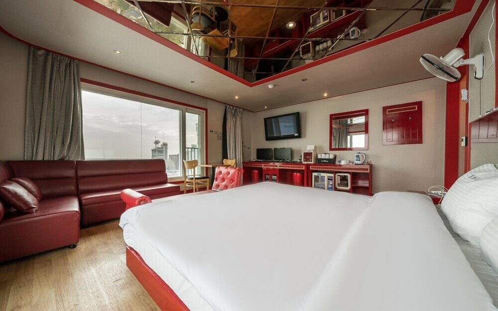 Фото Busan Myeongji W