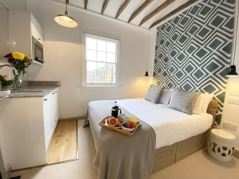 Фото Stylish Apartments in Pimlico
