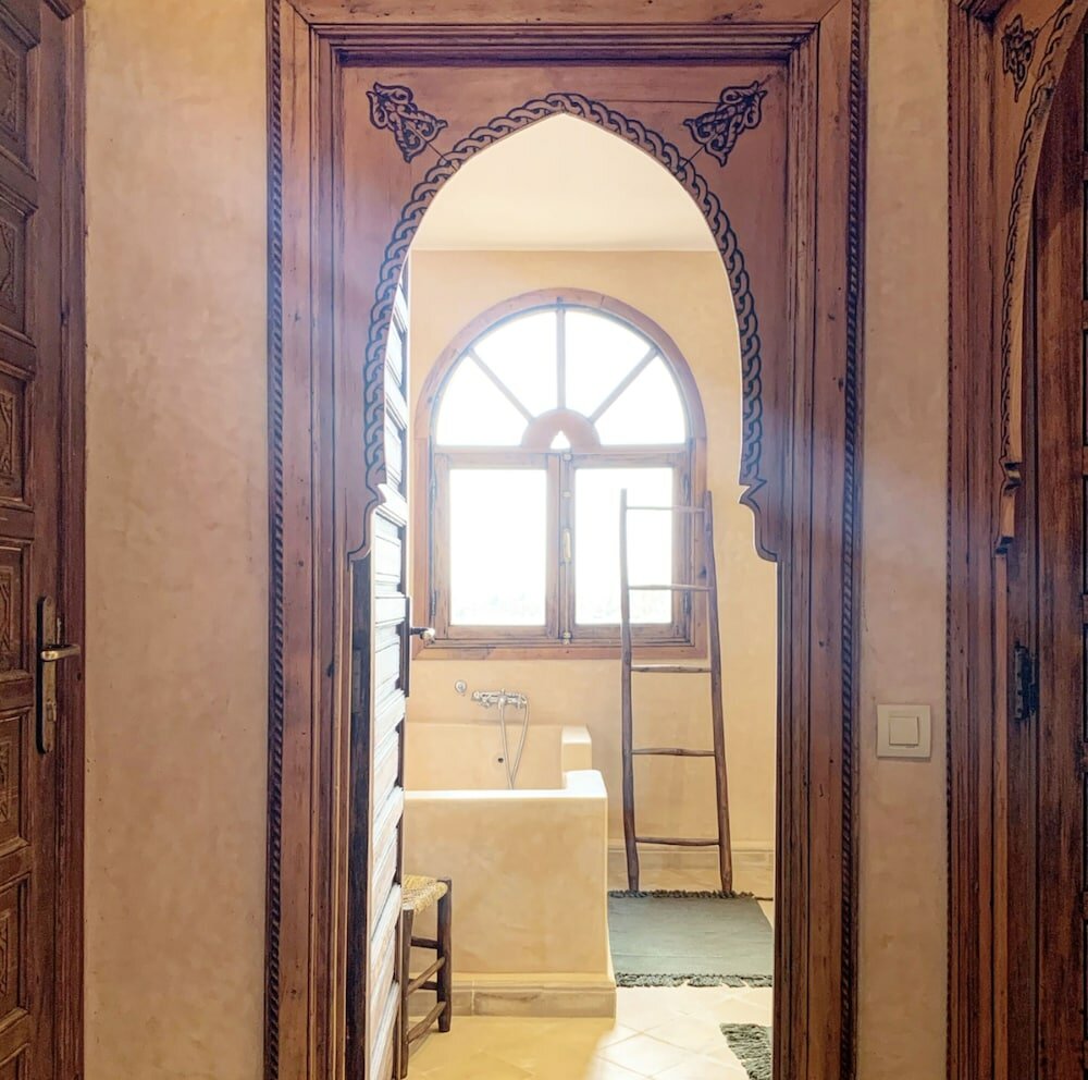 Фото Jenan Mayshad