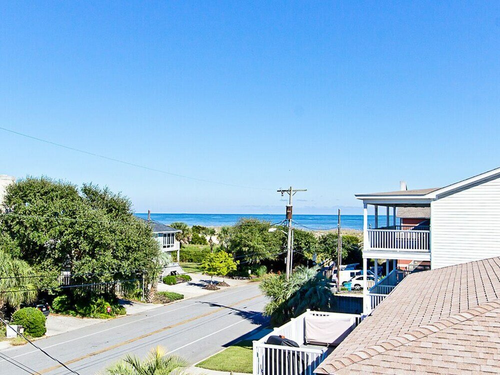 Фото 5 Oclock Somewhere