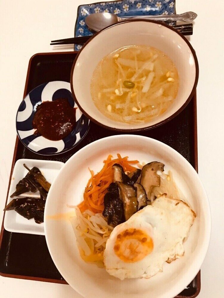 Фото Royal Home Dormitory - Hostel