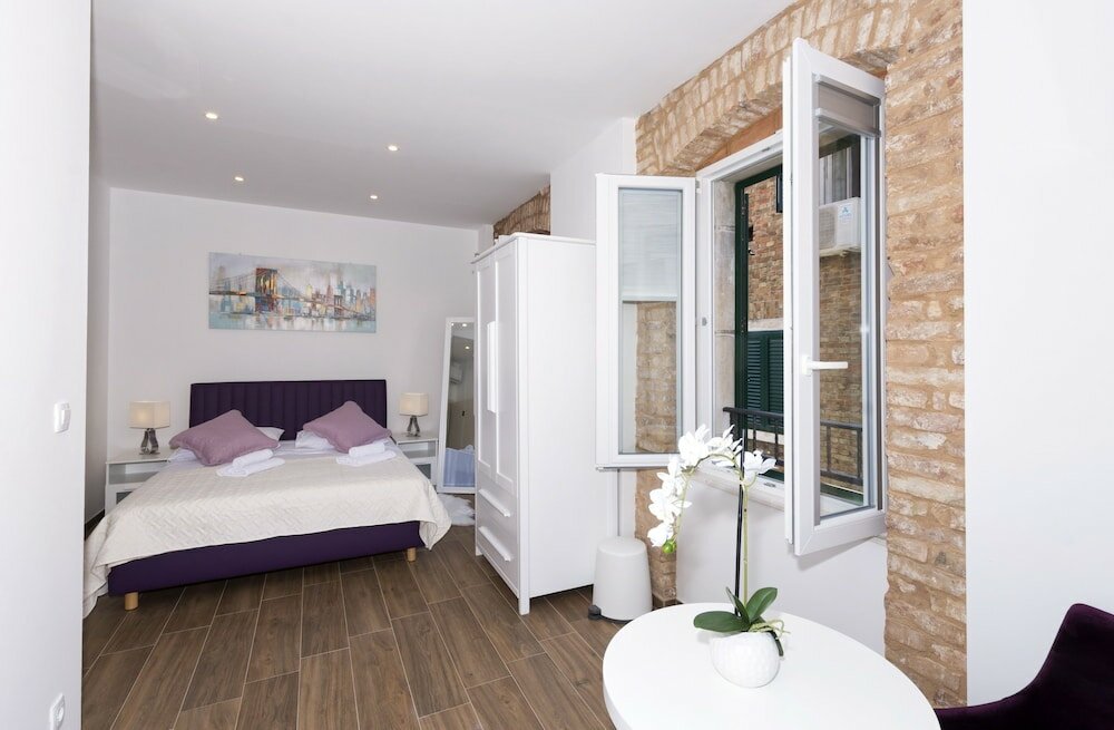 Фото Peruzovic Rooms & Apartments