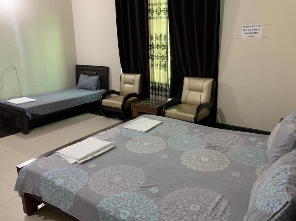 Фото Evergreen Guest Lodge - Egl