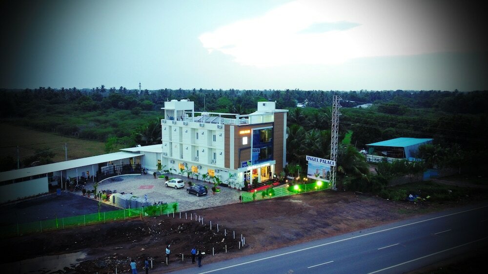 Фото отеля 3