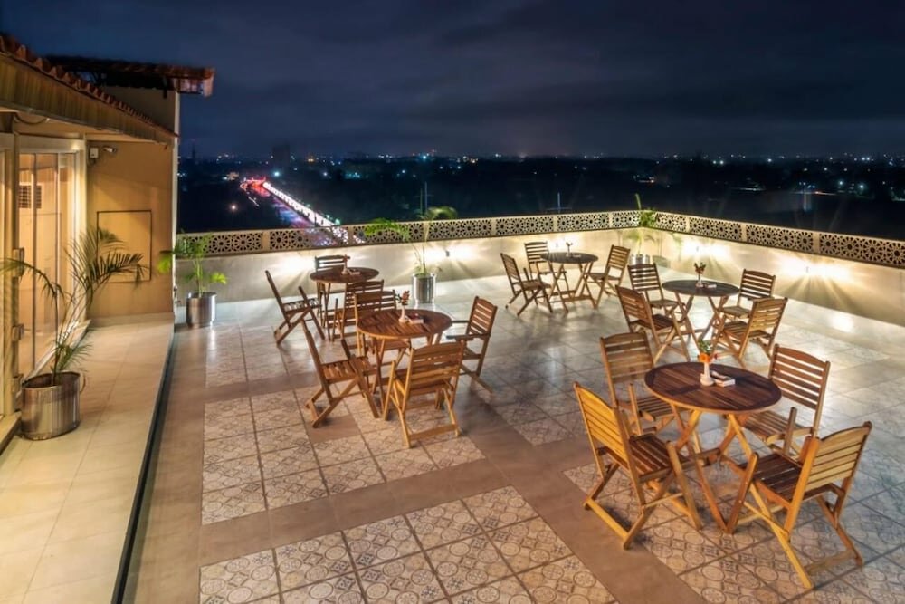 Hotel Hotel One Garden Town Lahore, Lahore, photo