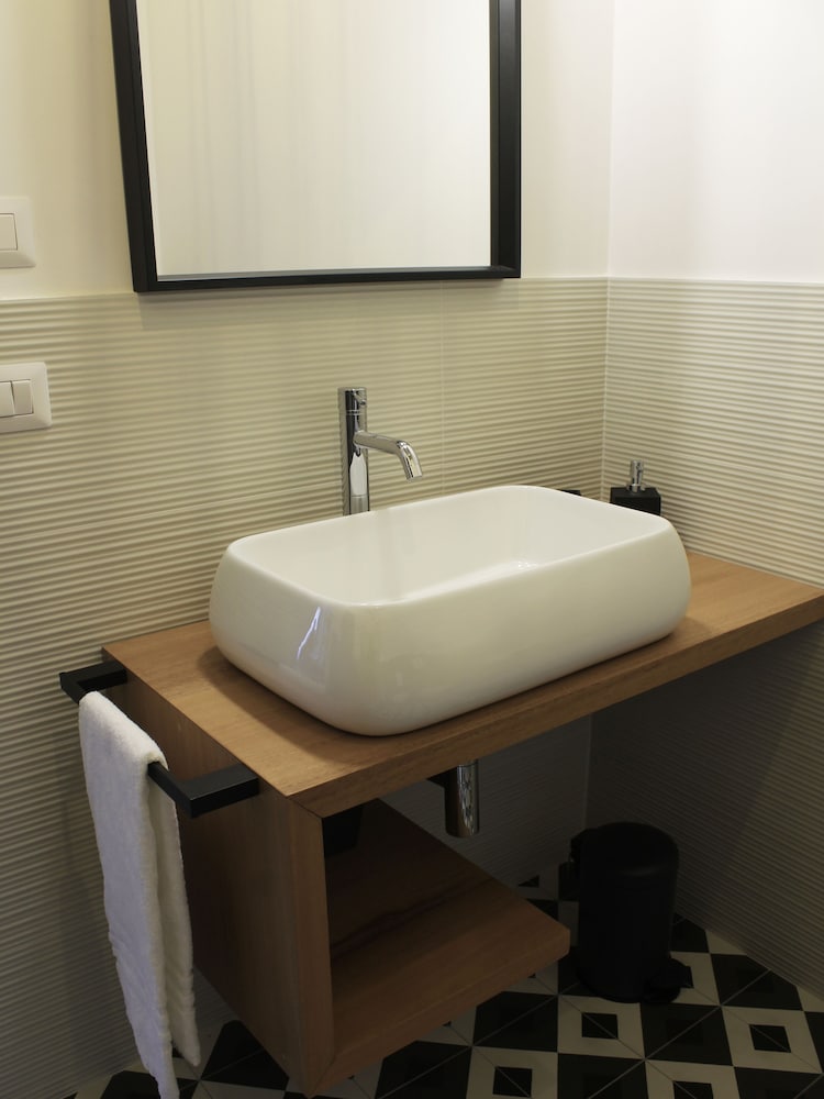 Фото Ottantotto Viterbo