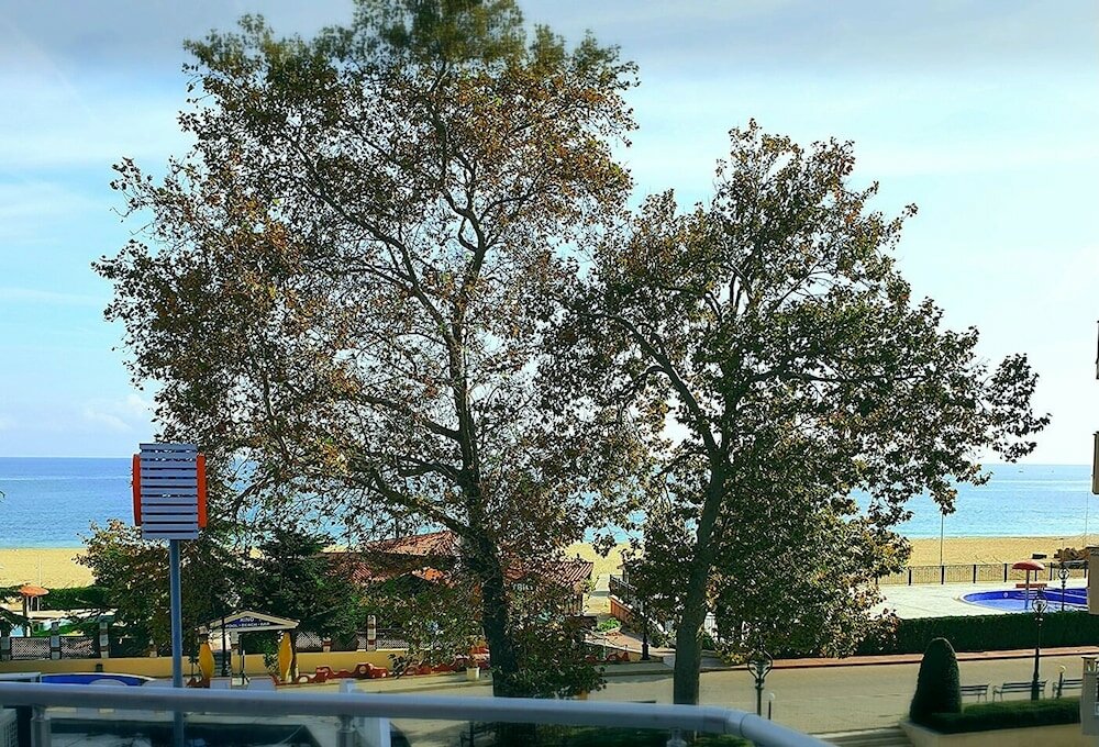 Фото 1-st Line Izvora Hotel Golden Sands