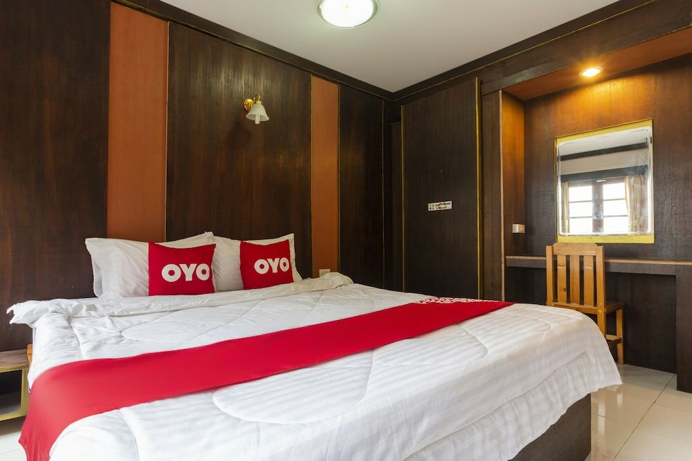 Фото Oyo 75356 Thipsiri Lodge