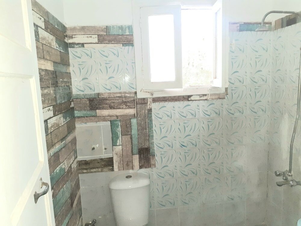 Фото Seasons Hotel