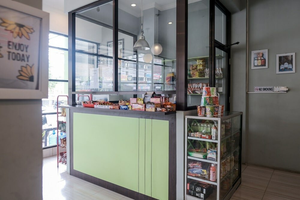 Фото Urbanview Hotel Ta Ke Jelutung Jambi